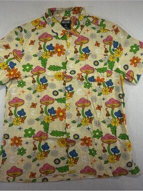 Super Massive Mushroom short sleeve rayon shirt, XL